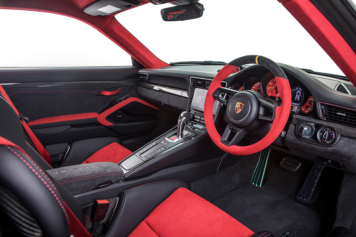 TopGear | Porsche 911 GT2 RS launched: 700bhp, 0-100kph in 2.8s. RM2.9m